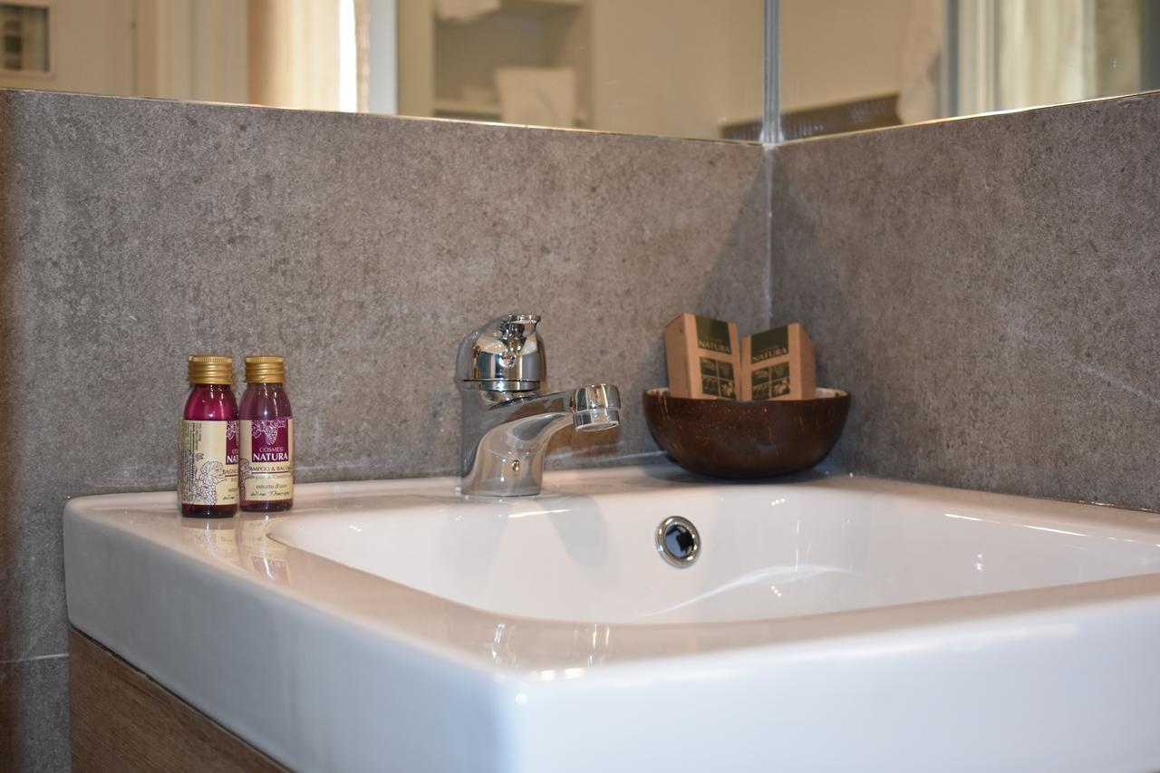 Double Room,615557930:JPEG